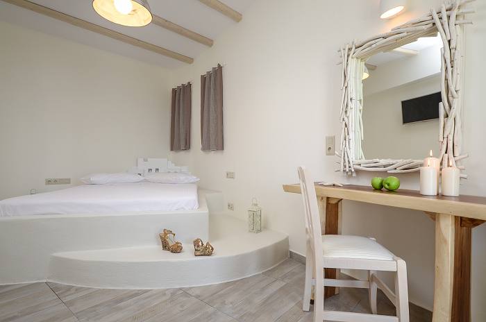 Beach Suites in Naxos Agia Anna