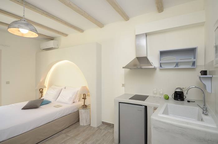 Beach Suites in Naxos Agia Anna