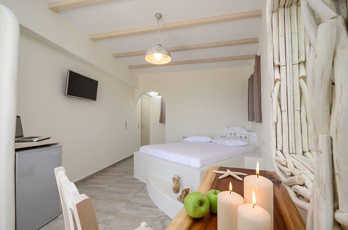 Beach Suites in Naxos Agia Anna